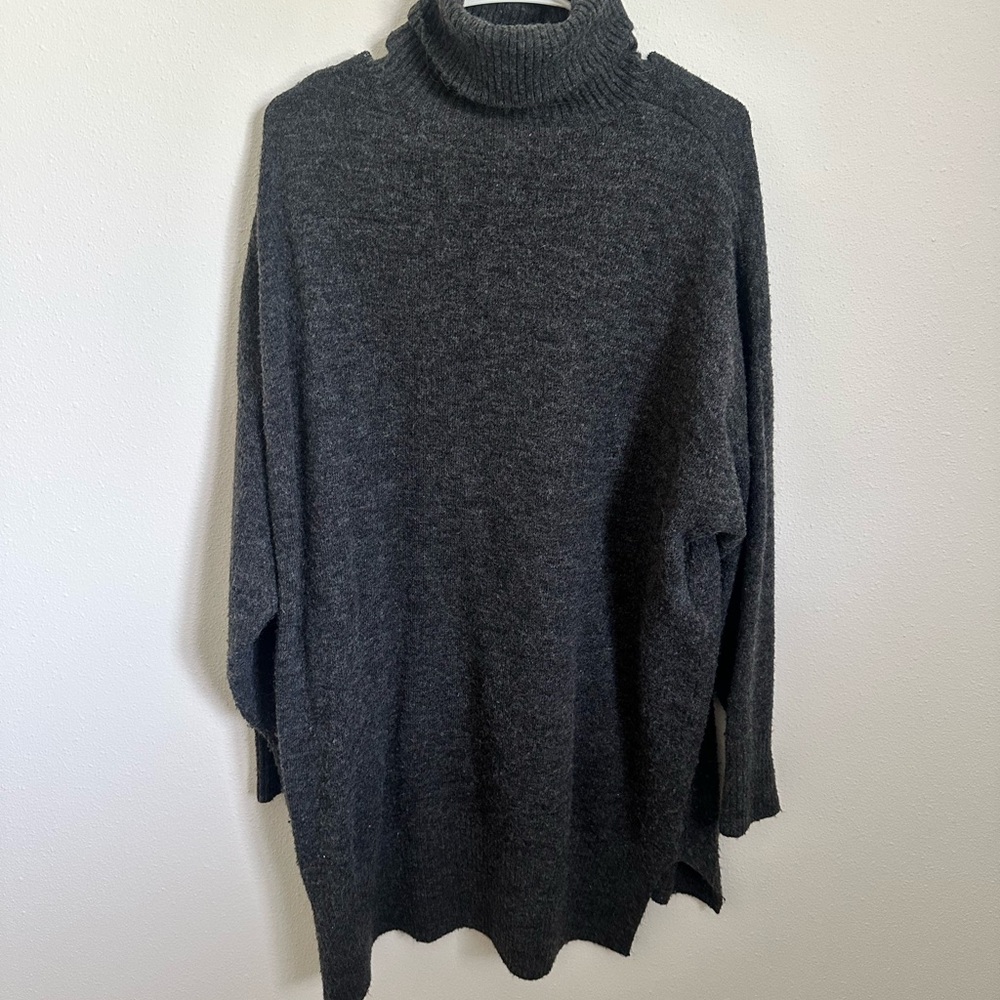 H&M Dark Gray Turtleneck Sweater